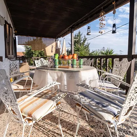 Philippopolis - Elegant & Spacious Retreat