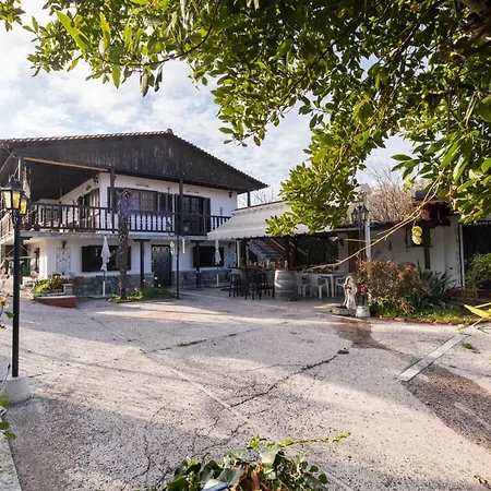 فيلة Philippopolis - Elegant & Spacious Retreat