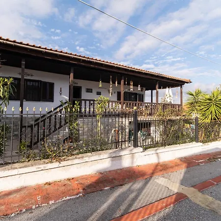 Philippopolis - Elegant & Spacious Retreat Villa