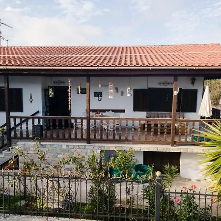 Philippopolis - Elegant & Spacious Retreat Nea Kallikrateia